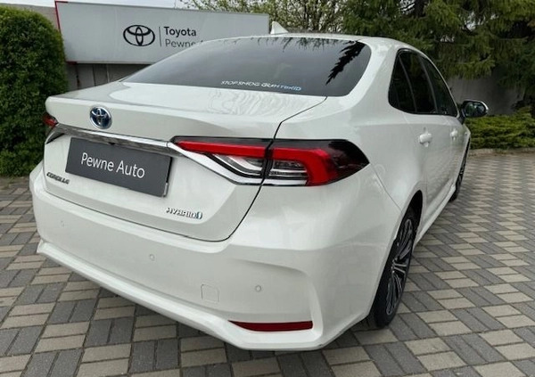 Toyota Corolla cena 89900 przebieg: 89700, rok produkcji 2019 z Dobrzyń nad Wisłą małe 92